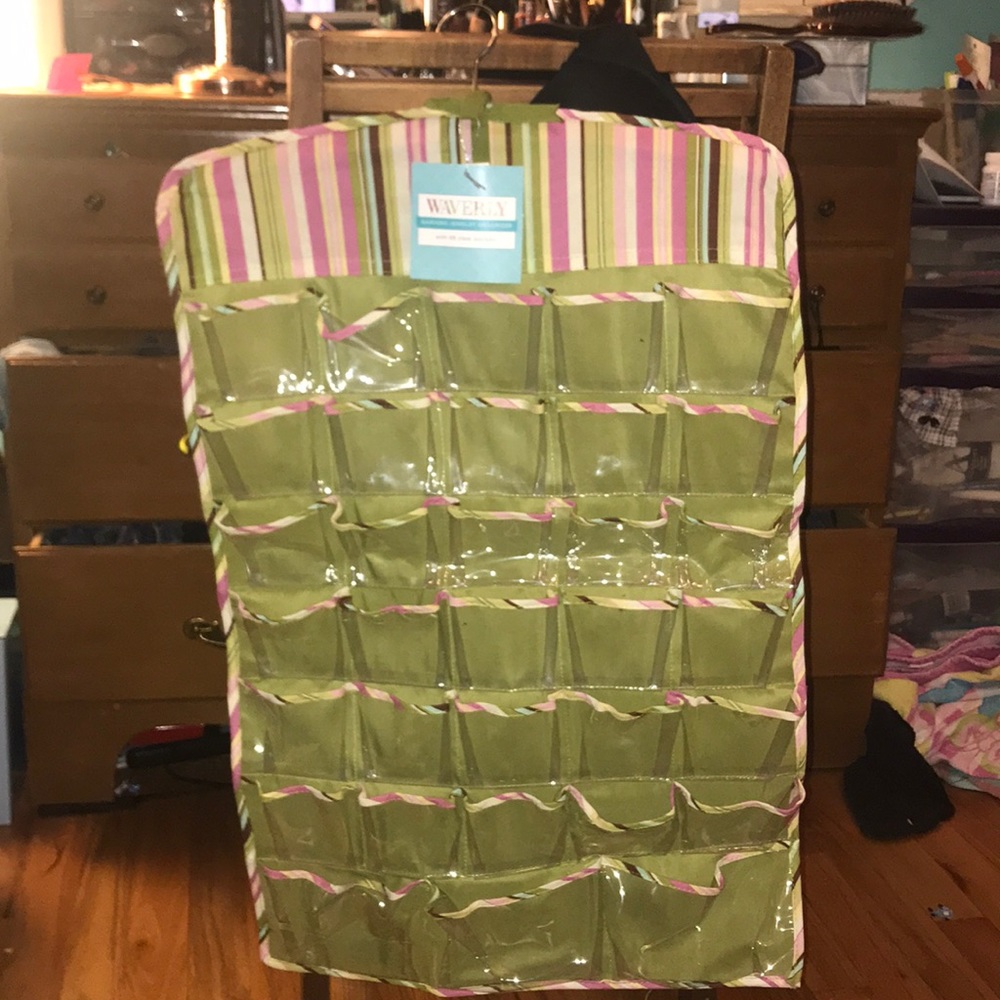 Waverly hanging jewelry organizer